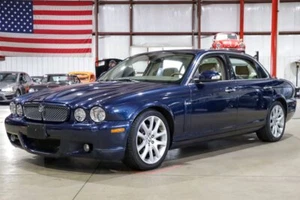 2008 Jaguar XJ8 - Picture 1 of 12