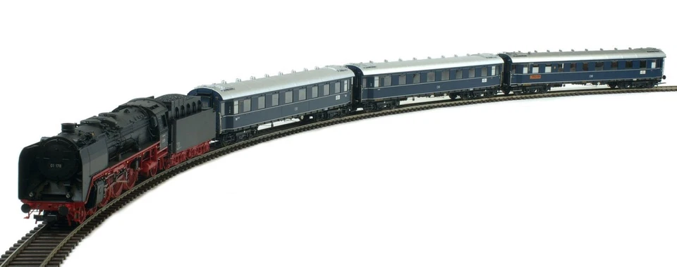 Lenz 43210-01 | Zug-Set BR 01 178 DB IIIa mit 3 FernzugWagen Spur 0