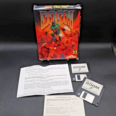 DOOM SHAREWARE 1993 PC Big Box 3.5" Diskettes Id Software GT Interactive - Image 1 of 4