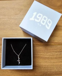 Collar Gaviota Taylor Swift 1989 Plata Nuevo en Caja Listo Para Enviar - Imagen 1 de 4