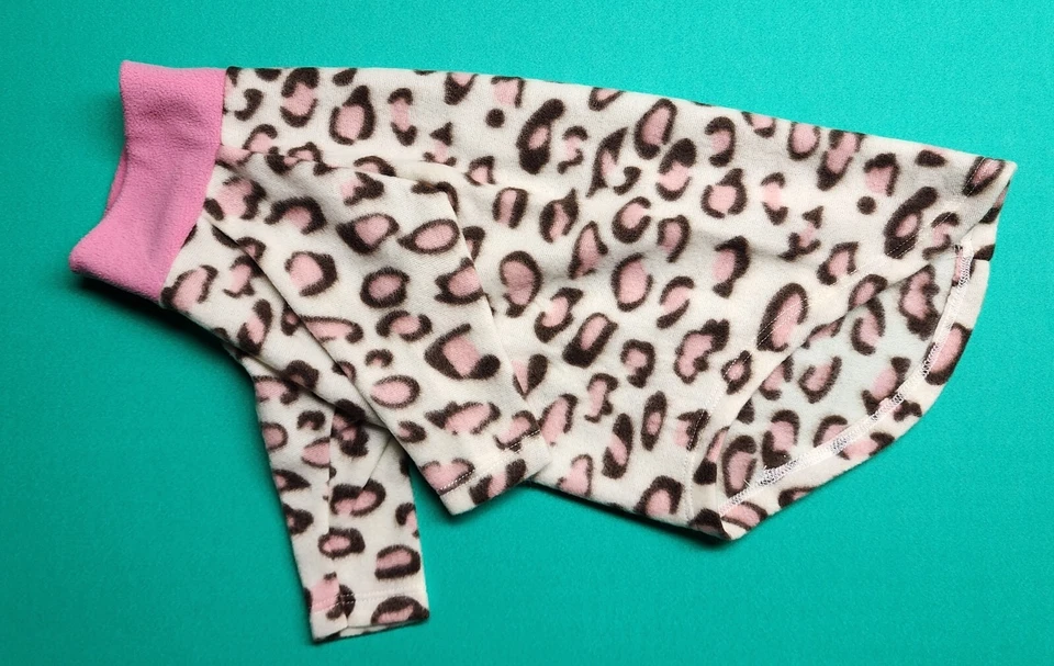 Stylish Pink Leopard Print Fleece Sweater for Cats & Small Dogs - Size Large - Image 1 of 4