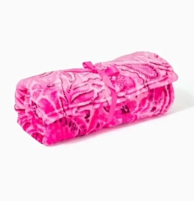 LILLY PULITZER Paradise Blanket PINKIE PROMISES Cerise Pink NWT #000375 SOLD OUT Foto 1 de 4