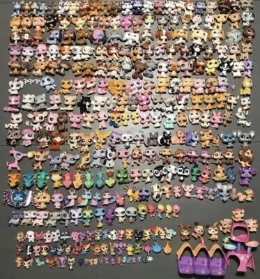 LPS Collectable Cats and Dogs Random Bag,Random 5pcs lps Pets & 7pcs Accessories - Image 1 of 4