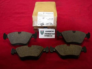 Jaguar Brake Pad Kit JLM21222 - Picture 1 of 4