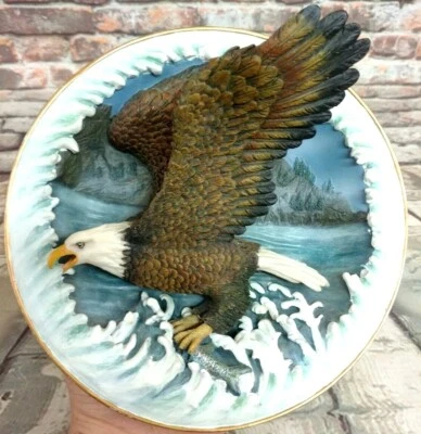 Vintage Amy & Addy Co Gray Rock Collection 3D Flying Eagle Wall Plaque 1997 - Image 1 of 4