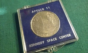 APOLLO 11 MFA FLOWN METAL NASA COLUMBIA EAGLE MOON LANDING MEDALLION MEDAL COIN - Picture 1 of 4