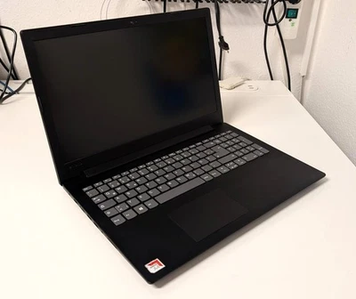 LENOVO Laptop 15,6" / Modell  'V145-15AST' / AMD A4-9125 / 8GB RAM / 500GB SSD - Bild 1 von 4