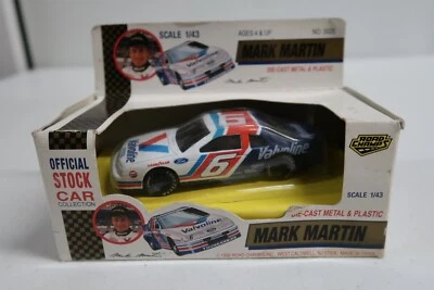 Литая модель Mark Martin No6 Valvoline 1992 Road Champs масштаб 1:43 - Изображение 1 из 4