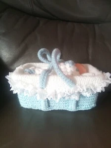 Dolls Blue & White Glitter Oblong Carrycot with 5" Baby Doll - Picture 1 of 3