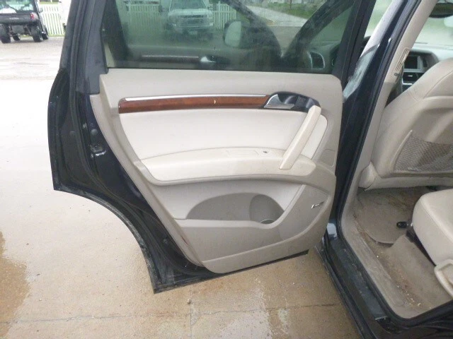 Used Rear Left Door Interior Trim Panel fits: 2009 Audi Q7  Grade A - Image 1 of 4