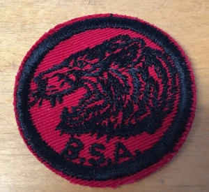 BOY SCOUTS 1953-1972 TIGER 05-G MEDALLION PATROL PATCH  RD RED TWILL RED BACK - Picture 1 of 2