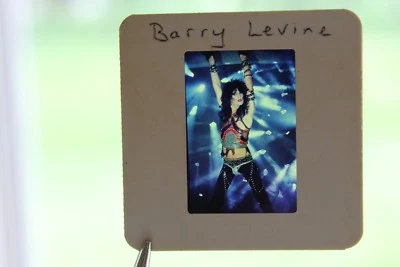 35MM Slide Motley Crue Baterista Tommy Lee 1983 Shout At The Devil Fotografía Sixx Foto 1 de 4