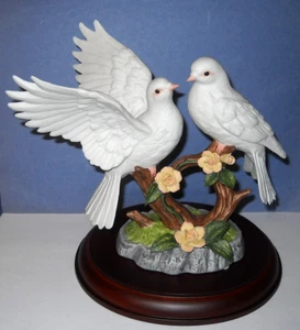 Lenox PEACEFUL DEVOTION Figurine Doves and Roses Collection 1991 New Old Stock - Picture 1 of 6