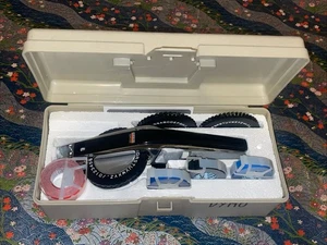Vintage DYMO 1570 Professional Tapewriter Heavy Duty Label Maker W/Hard Case - Picture 1 of 7