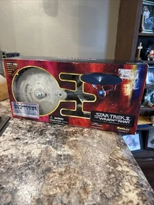 Star Trek II The Wrath of Khan ENTERPRISE NCC-1701 Starship Diamond Select READ - Picture 1 of 13
