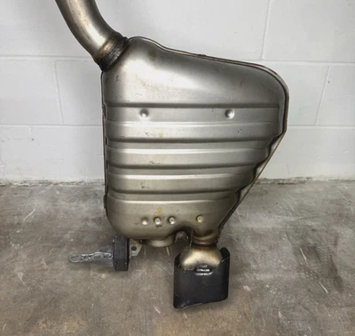 SILENCIADOR ESCAPE TRASERO IZQUIERDO AUDI Q5 2013-2017 2,0 L LADO CONDUCTOR 8R0253611AN OEM Foto 1 de 4