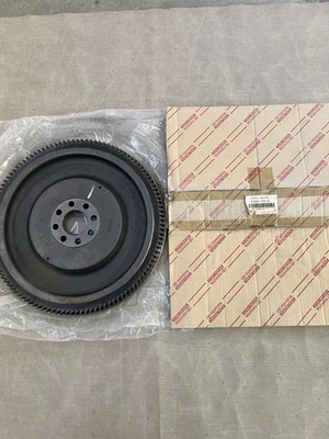 Volante OEM 13405-17010 Toyota Coaster Land Cruiser FJ80 HZJ80 BZB60 TRB60 Foto 1 de 4