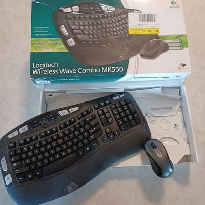 Logitech MK550 (920-002555) Wireless Wave Keyboard and Mouse Combo - Image 1 of 4