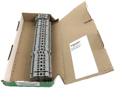 Schneider NSYTRAABV35 Lot of 22 - Image 1 of 2