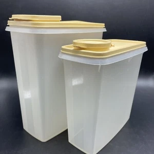 2 Vtg Tupperware Cereal Savers Canisters Shear w Gold Lids #469 & #1588 USA - Imagen 1 de 14