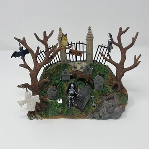 Halloween Lemax Spooky Town Poly Resin Spooky Knoll Collection 2003 With Box - Picture 1 of 9