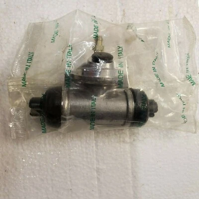 MIDAS WC1618 WHEEL CYLINDER, AUTOZONE AZ33859 - Image 1 of 4