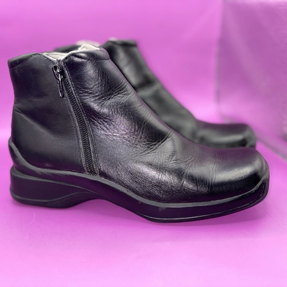WANTED Tease Black Ankle Boots Women’s Size 8.5 M MSRP $69.99! (0157) - Image 1 of 4