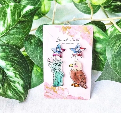 Aretes estrella temáticos EE. UU. - Libertad, águila calva, colgantes - postes de plástico Foto 1 de 4