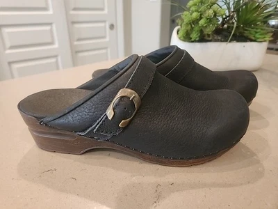 Women's Size 8 (39 EU) Sanita Black Leather Slip On Clogs - Image 1 of 4