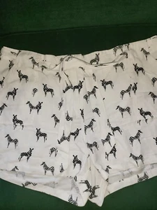 Pantalones cortos de lino con estampado de cebra Loft talla 14. Adorable bolsillos para cinturón con entrepierna de 3 1/2". - Imagen 1 de 9