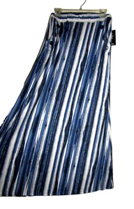 NUEVO CON ETIQUETAS $38, ROBERT LOUIS Maxi Falda Línea A Azul y Blanco, Talla Pequeña, Poliéster/Spandex - Imagen 1 de 12