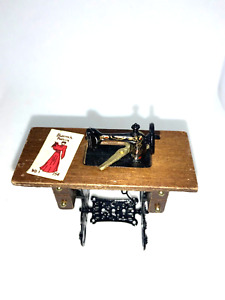 Vintage Dolls House Sewing Machine Table