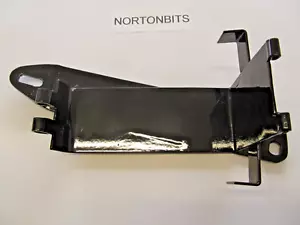 E2/586 - BATTERY CARRIER - NORTON MODELS 1, 16H, 18, ES2 - 1947-1950 - Picture 1 of 1