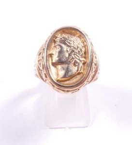 Gold ring 9 carat yellow Julius Caesar Signet Intaglio Crest Ring Size T heavy - Picture 1 of 7