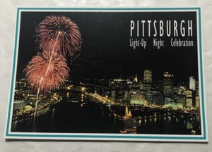 Pittsburgh celebrazione notturna illuminata. cartolina (C3) - Foto 1 di 2