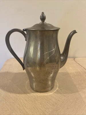 Cafetera de peltre International #27631 vintage Foto 1 de 4