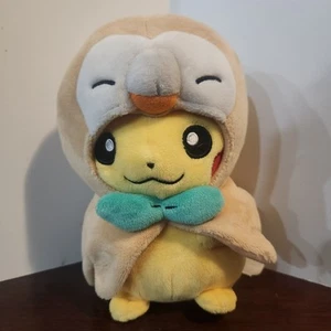 2017 Authentic Pokémon Center US Pikachu Rowlet Cape Plush Doll Stuffed Retired - Picture 1 of 7