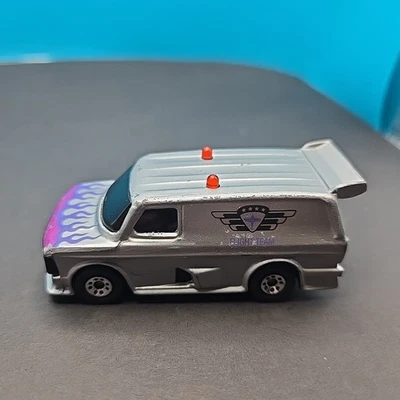 De colección 1985 Matchbox Ford Supervan II Die-cast Van Flight Team Silver  Foto 1 de 4
