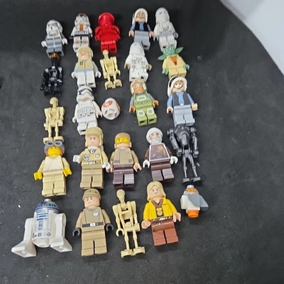 Lot of 25 Lego Star Wars Minifigures Official Lego #8 - Image 1 of 4