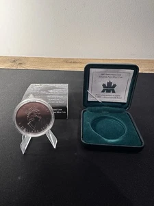 2002 Anniversary Loon Hologram Pure Silver .999 Royal Canadian Mint - Picture 1 of 6