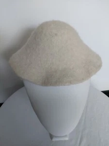 Filzhut KU 56cm, handgearbeitet, 100%Wolle, Höhe 20cm, Krempe 84cm - Bild 1 von 2