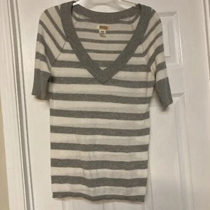 Route 66 Womens  Sweater size Medium  fall winter spring cute - Picture 1 of 3