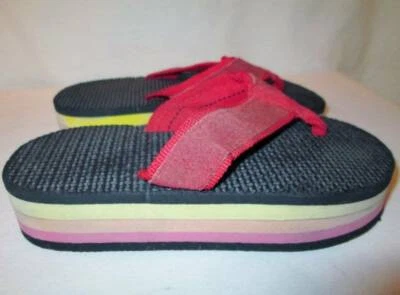 NOS Vintage  RAINBOW Flip Flops Pale Color Pink Orange Yellow Child Sandals 2 - Изображение 1 из 4