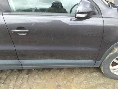 Front Door VW TIGUAN Right 09 10 11 12 13 14 15 16 17 - Image 1 of 3