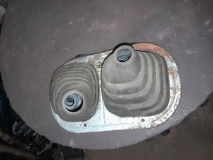 1994 Toyota Pickup 22re 4wd Shifter Boot - Picture 1 of 2