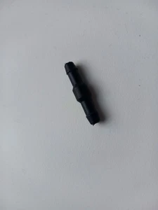 LAVATRICE PARABREZZA UNIVERSALE LAVAGGIO SCHERMO CONNETTORE TUBO DRITTO 4 mm VW FORD - Foto 1 di 3