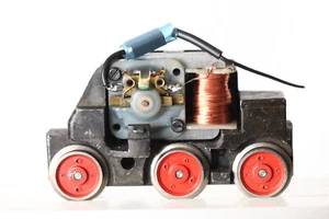 Märklin H0 Ersatzteil für 3057 BR E 151 022-1 grün Motor Getriebe (328327) 5944 - Bild 1 von 4