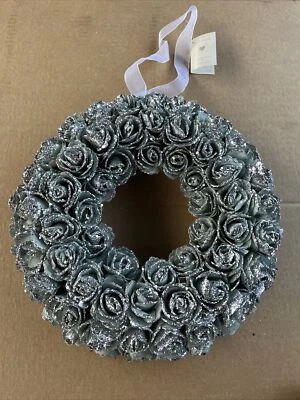 Ghirlanda di rose grigie con glitter argento da appendere 29 cm - Immagine 1 di 4