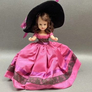 Bambola e supporto vintage Nancy Ann Storybook - vestito rosa capelli castani occhi addormentati - Foto 1 di 20