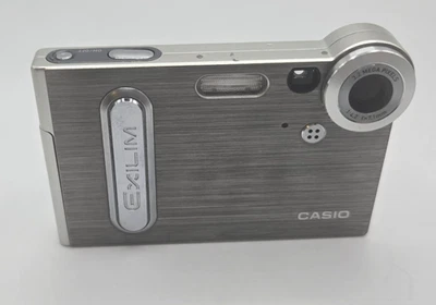 Cámara digital CASIO EXILIM EX-S3 3,2 MP ultra delgada compacta plateada probada Foto 1 de 4